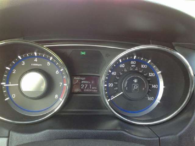 2011 Hyundai Sonata SE 4dr Sedan 6A